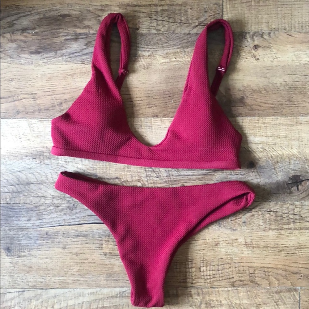 NWOT red scoop neck bikini